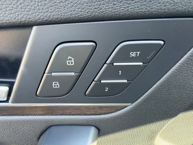Used 2022 Audi Q5 2.0T Premium w/ Convenience Package AWD/4WD image 24