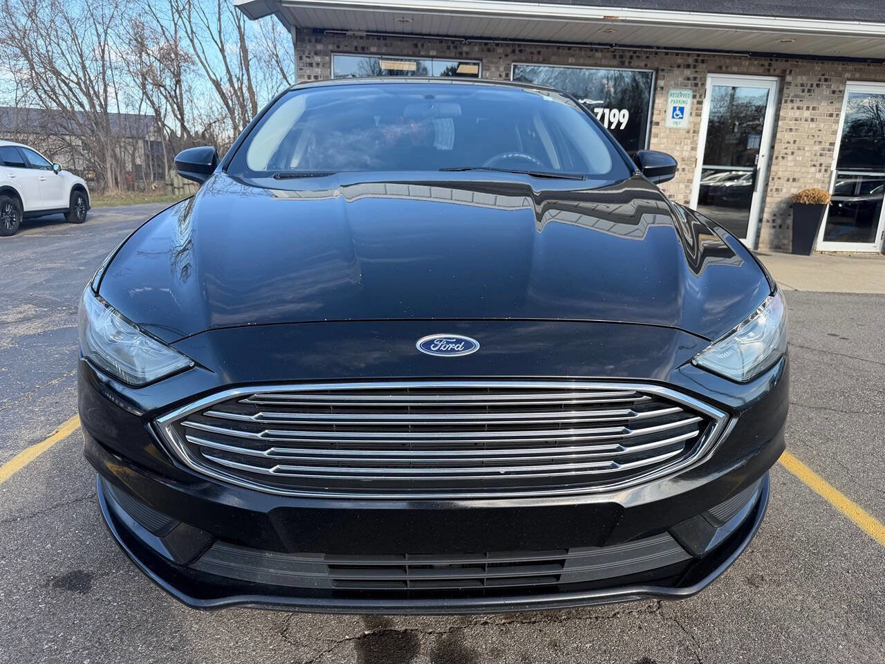 Used 2017 Ford Fusion SE image 8