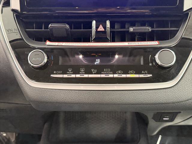 Certified 2025 Toyota Corolla LE image 29