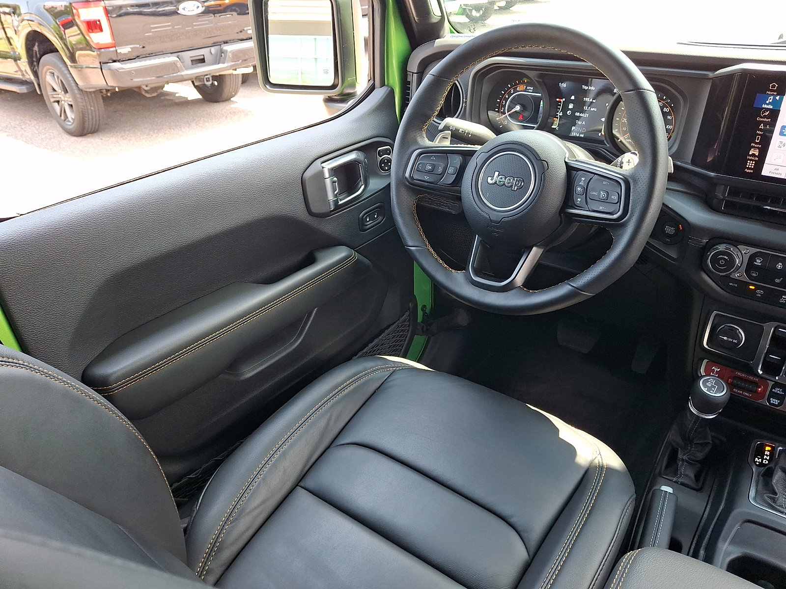 Used 2025 Jeep Wrangler Unlimited Rubicon 392 AWD/4WD image 13