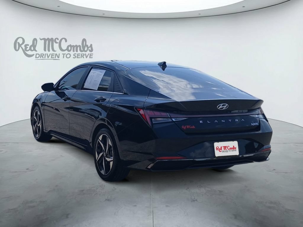 Used 2022 Hyundai Elantra Limited w/ Cargo Package FWD image 3