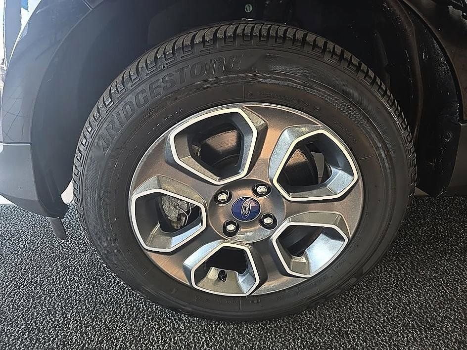 Used 2022 Ford EcoSport S image 38