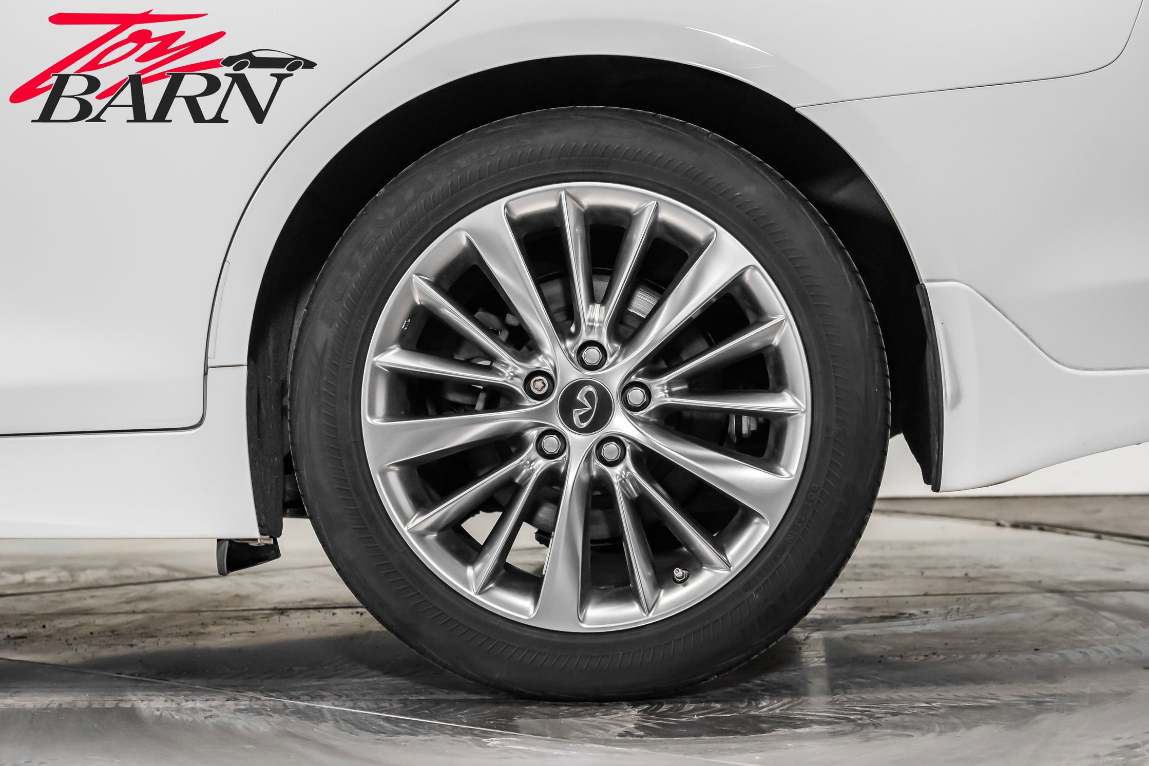 Used 2018 INFINITI Q50 Luxe w/ Essential Package (3.0T Luxe) image 19