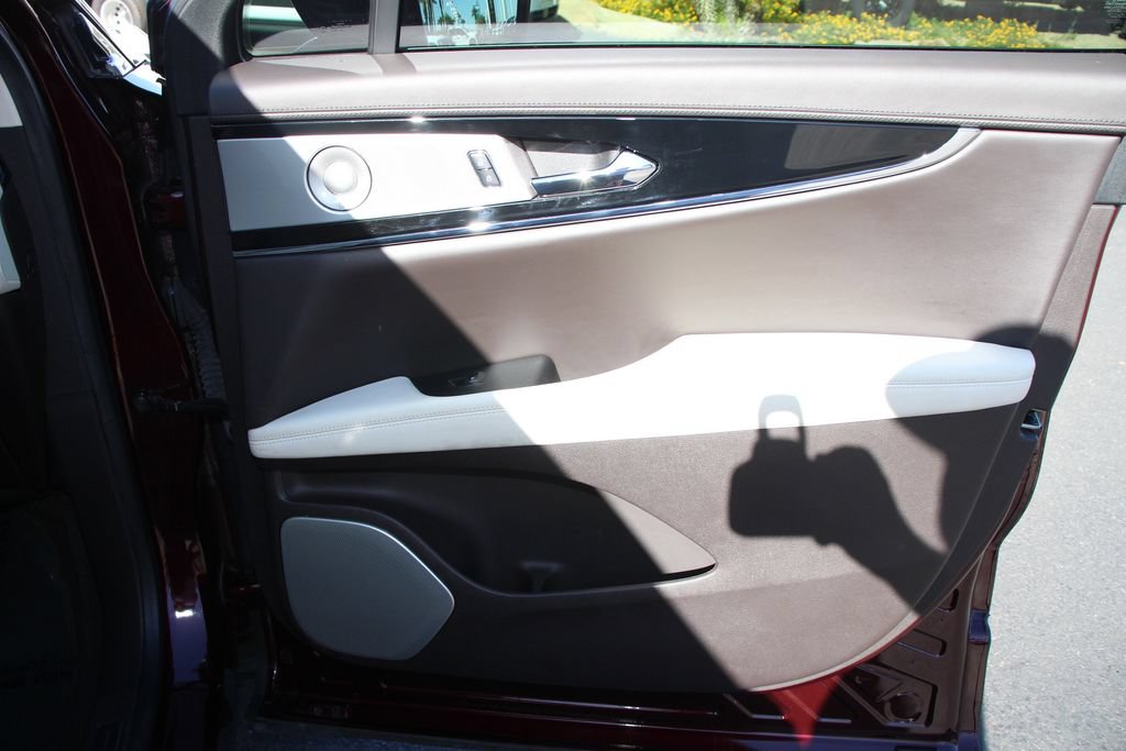 Certified 2022 Lincoln Nautilus Black Label AWD/4WD image 22