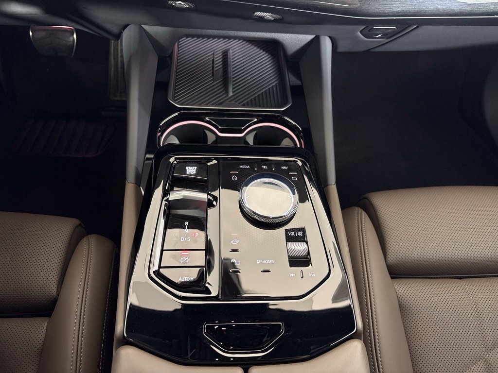 Certified 2026 BMW 530i w/ M Sport Package RWD image 13