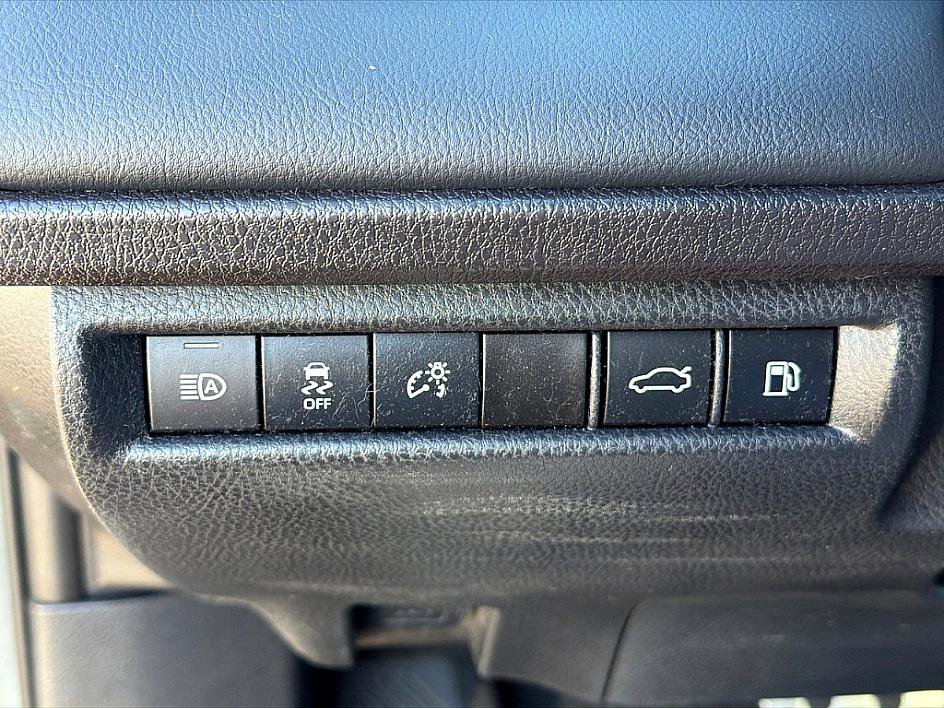 Used 2025 Toyota Camry XSE image 17