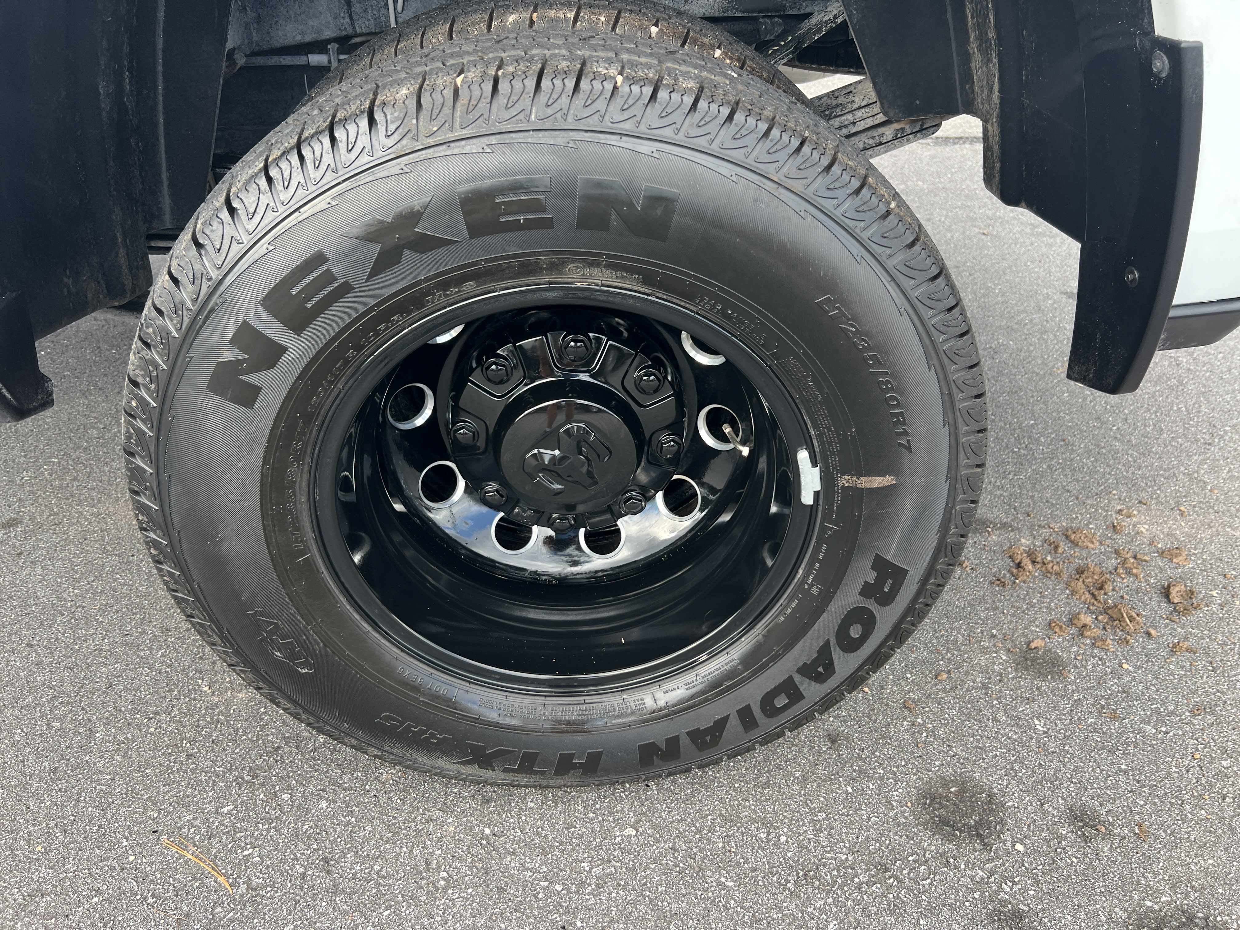 Used 2024 RAM 3500 Laramie w/ Night Edition image 12