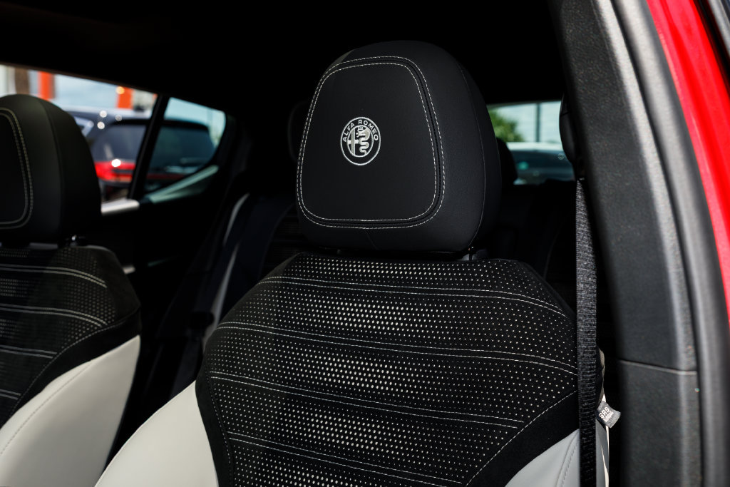 New 2026 Alfa Romeo Tonale w/ Active Assist Package AWD/4WD image 24