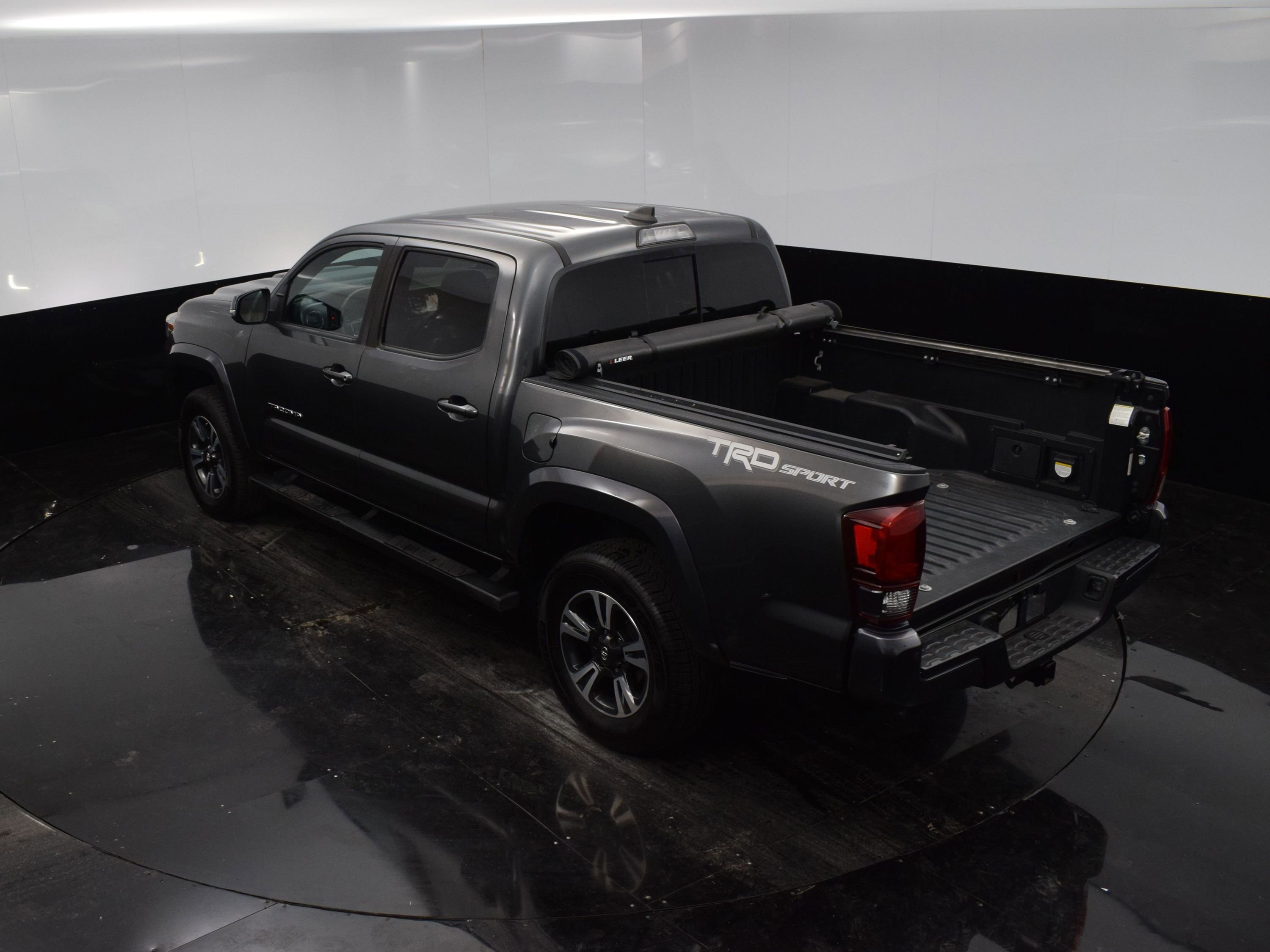Used 2019 Toyota Tacoma SR5 image 27