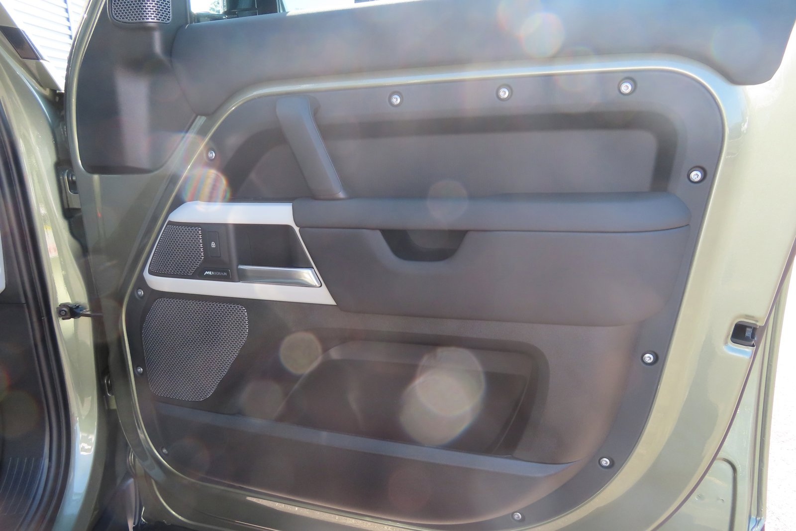 New 2024 Land Rover Defender 110 S image 28