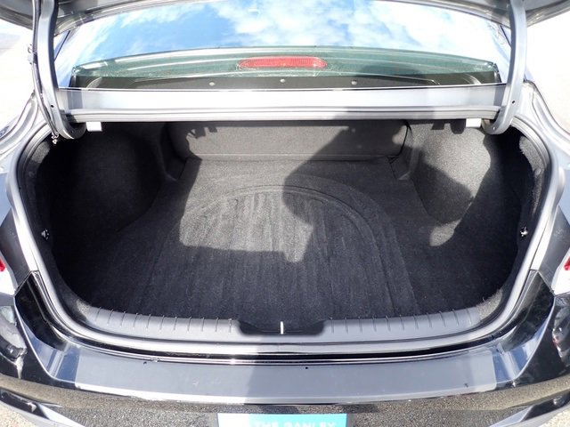 Used 2023 Hyundai Elantra SEL image 6