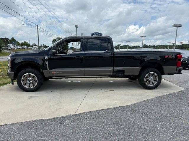 New 2026 Ford F350 King Ranch w/ FX4 Off-Road Package AWD/4WD image 8