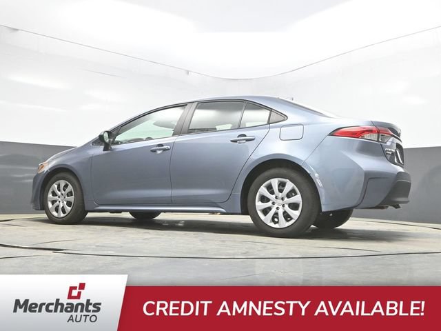 Used 2025 Toyota Corolla LE FWD image 32