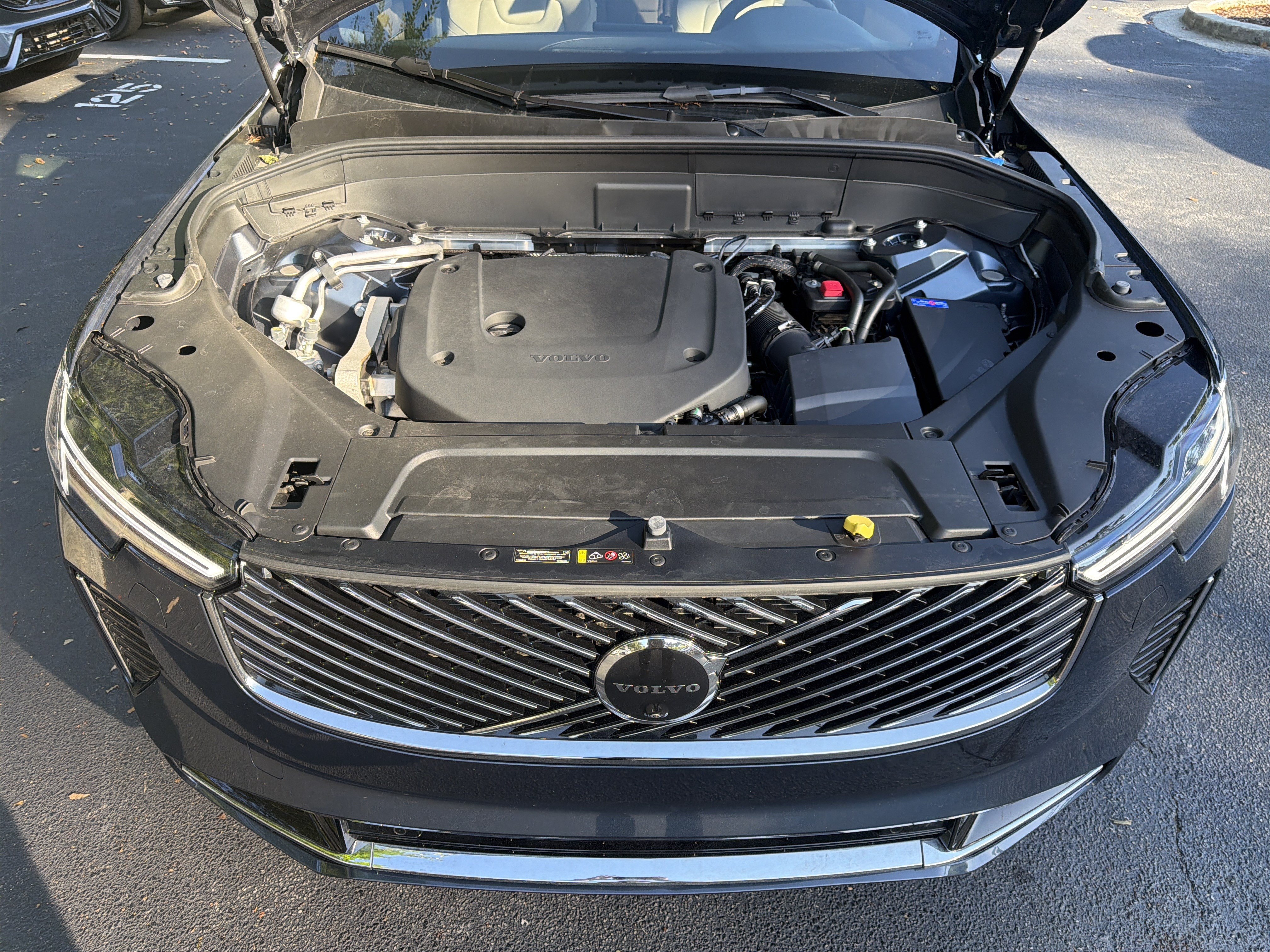 Certified 2026 Volvo XC90 B6 Plus w/ Protection Package Premier AWD/4WD image 36