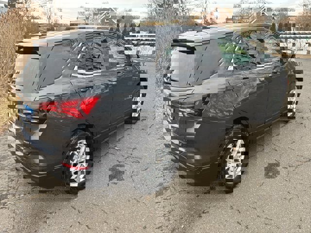 Used 2023 Chevrolet Equinox LT image 12