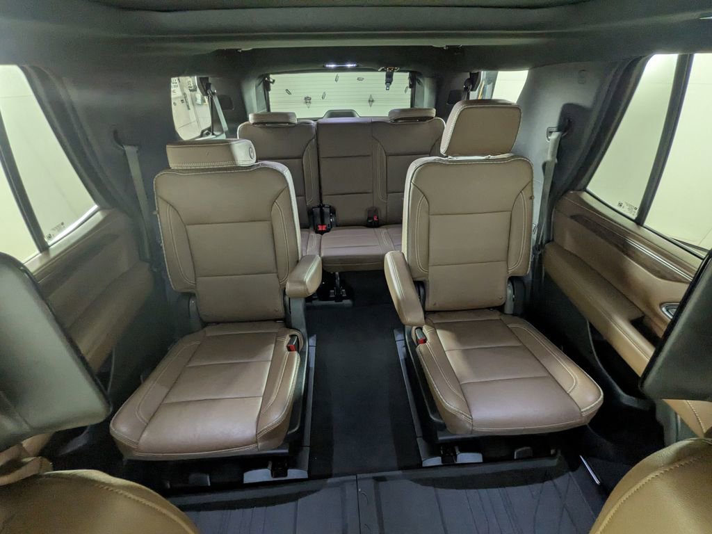 Certified 2024 Chevrolet Tahoe High Country w/ Advanced Technology Package image 33