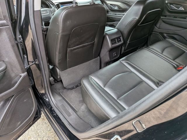 Used 2024 GMC Terrain SLT image 25