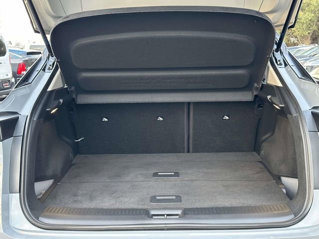 Used 2023 Nissan Ariya AWD image 11