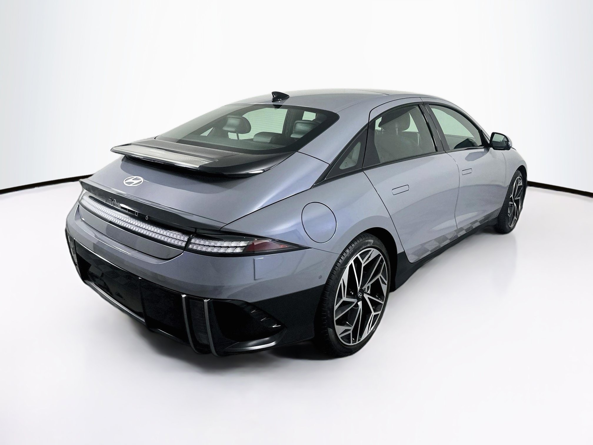Used 2024 Hyundai Ioniq 6 Limited RWD image 9