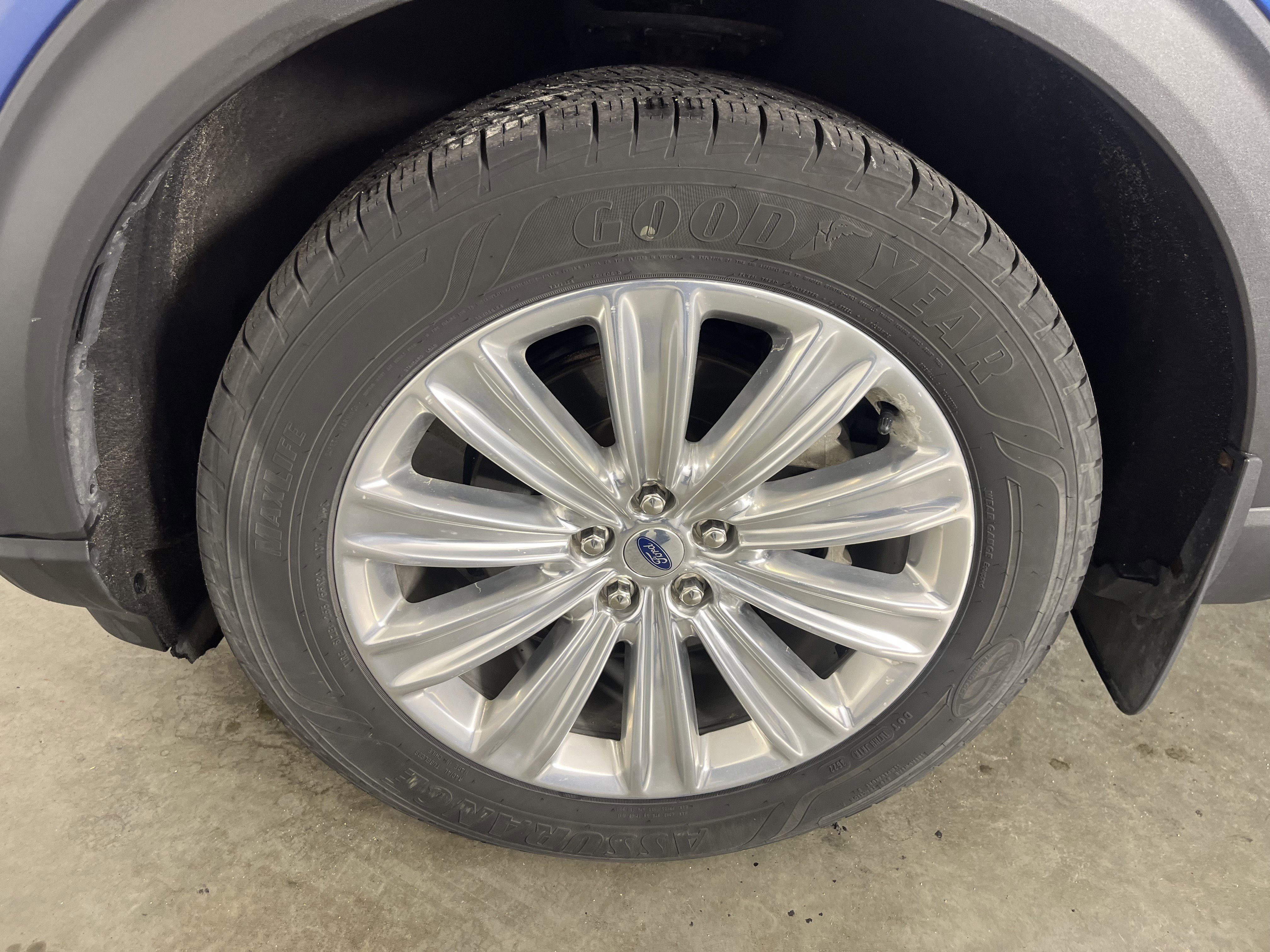 Used 2020 Ford Explorer Limited AWD/4WD image 25