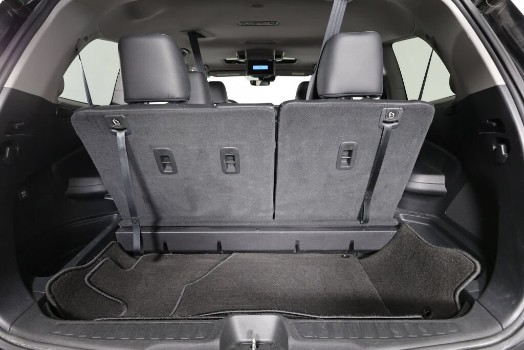 Used 2019 Honda Pilot Touring image 19