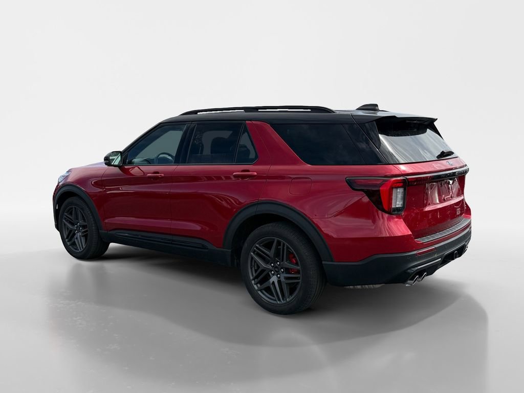 Used 2025 Ford Explorer ST AWD/4WD image 3