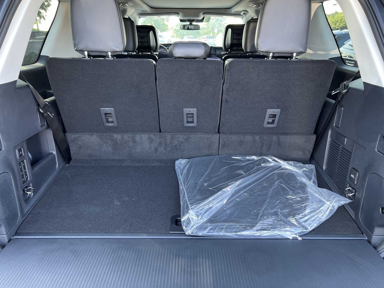 New 2027 Ford Expedition Platinum w/ Driver's Package AWD/4WD image 27