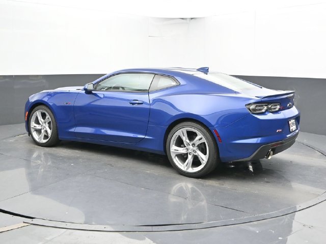 Used 2023 Chevrolet Camaro LT w/ RS Package RWD image 9