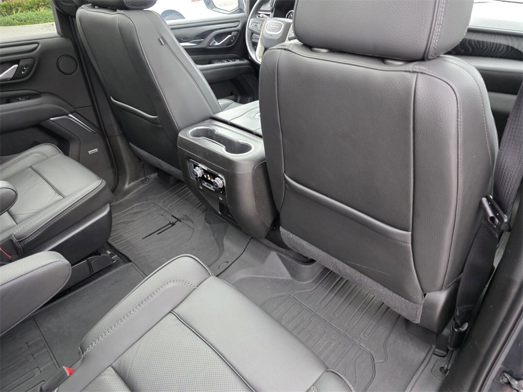 Used 2021 GMC Yukon Denali image 34