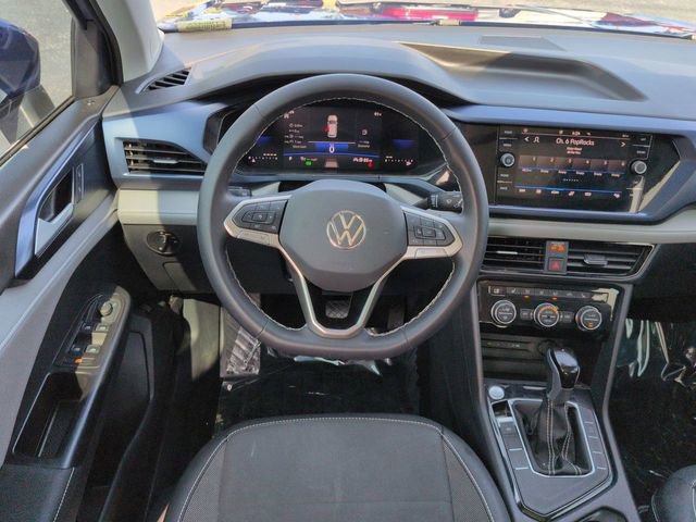 Used 2024 Volkswagen Taos SE w/ Panoramic Sunroof Package FWD image 16
