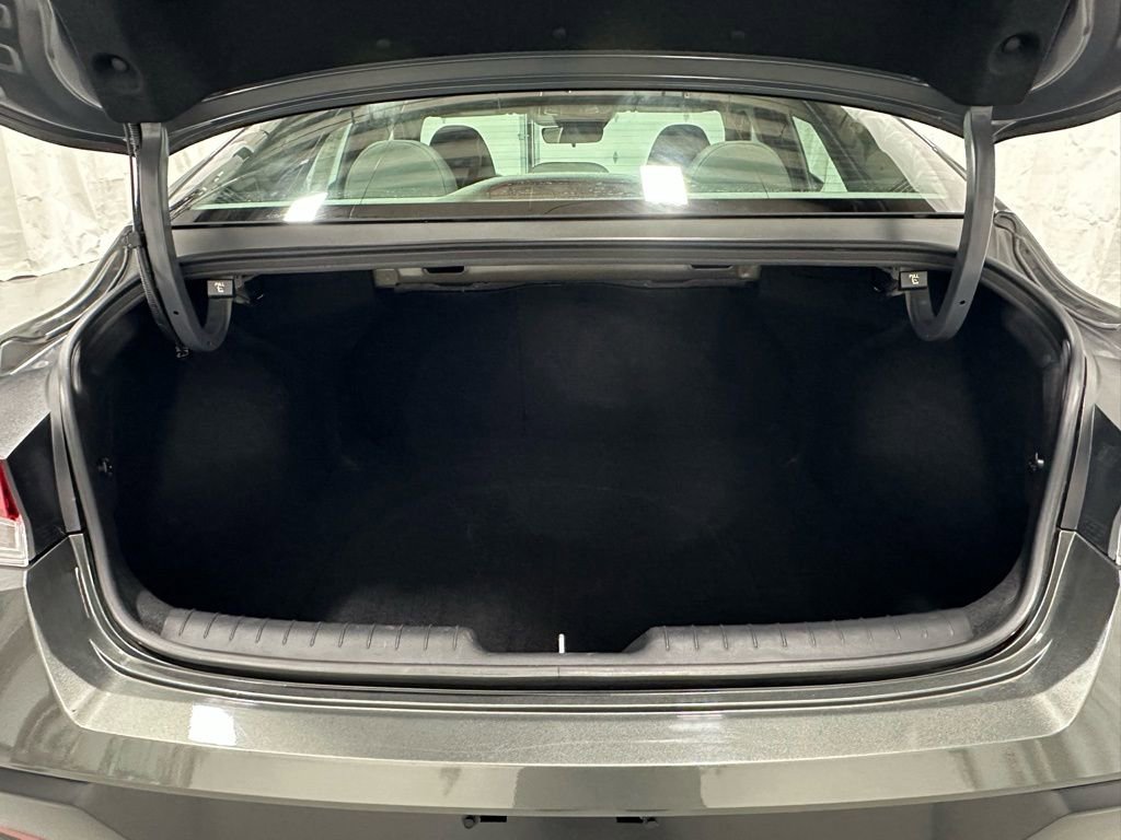 Used 2025 Hyundai Elantra SEL image 44