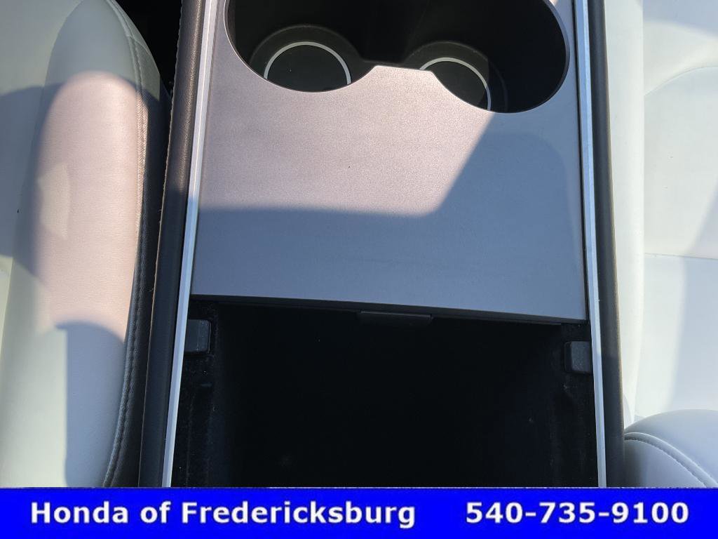 Used 2025 Tesla Model Y Long Range AWD/4WD image 44