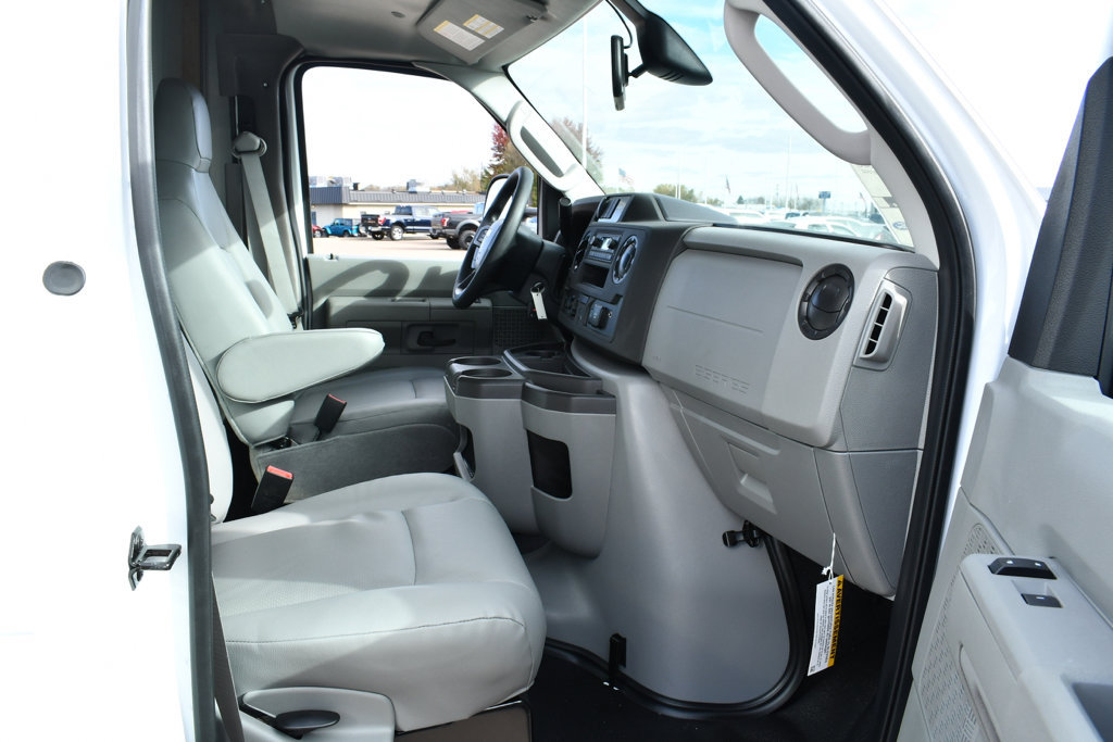 New 2027 Ford E-450 and Econoline 450 Super Duty w/ Power Equipment Group RWD image 10