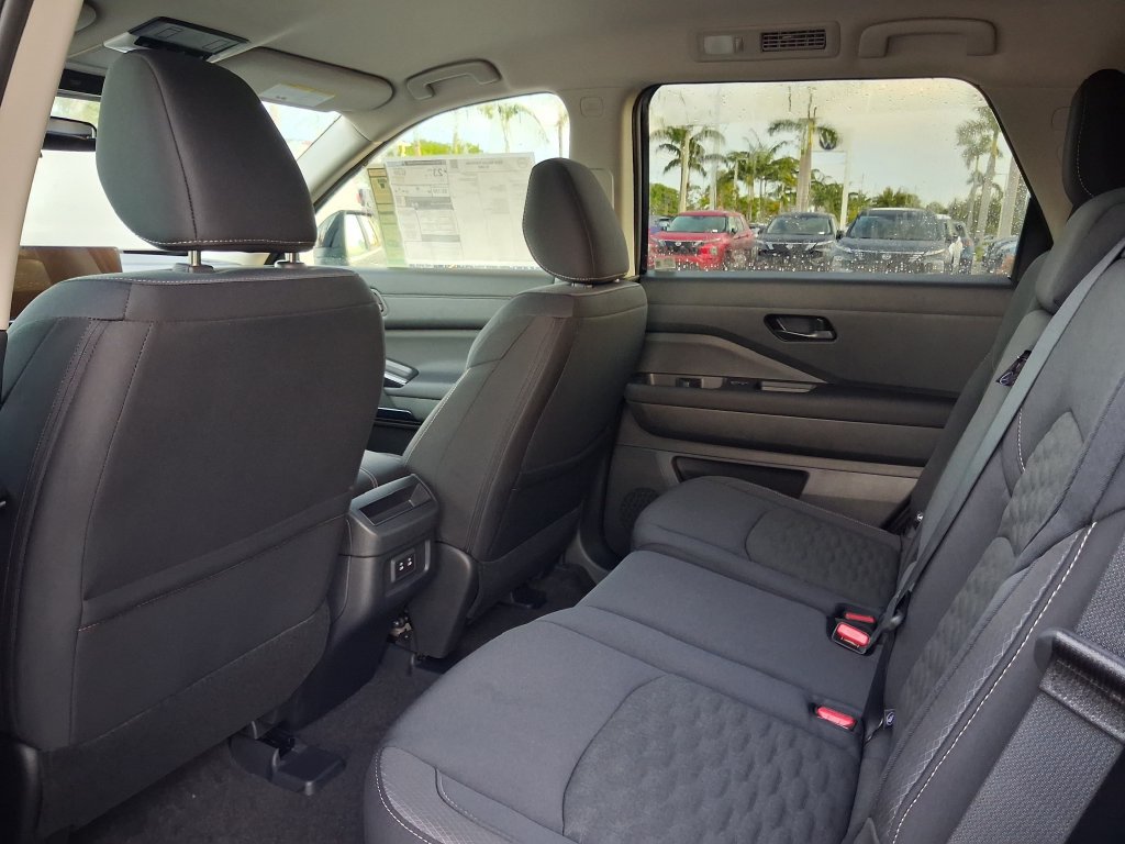 New 2026 Nissan Pathfinder SV FWD image 5