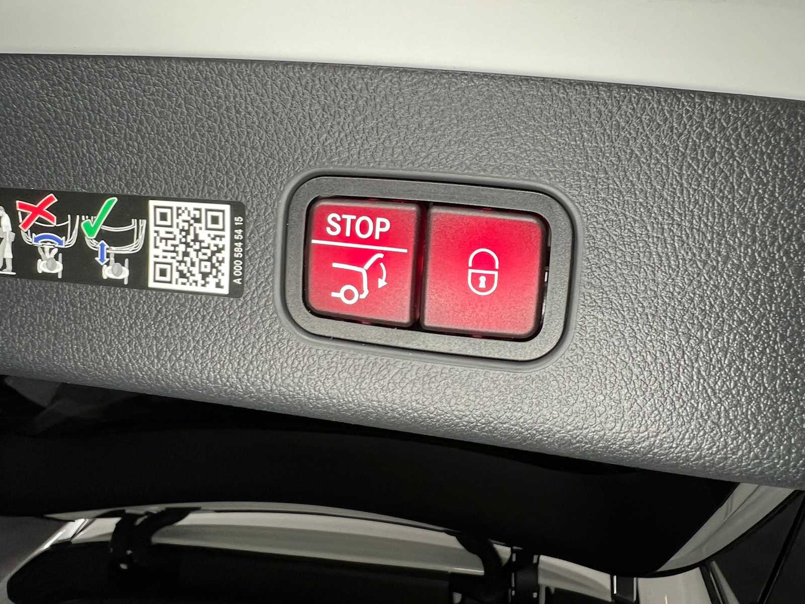 Used 2026 Mercedes-Benz GLC 300 4MATIC image 16