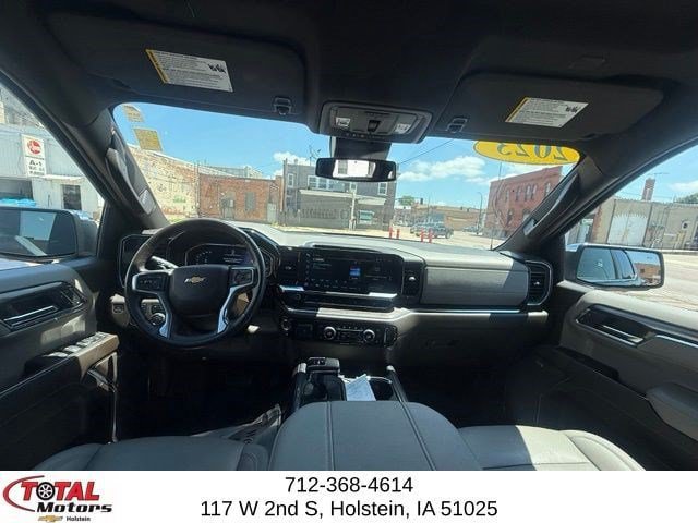 Used 2023 Chevrolet Silverado 1500 LTZ AWD/4WD image 18