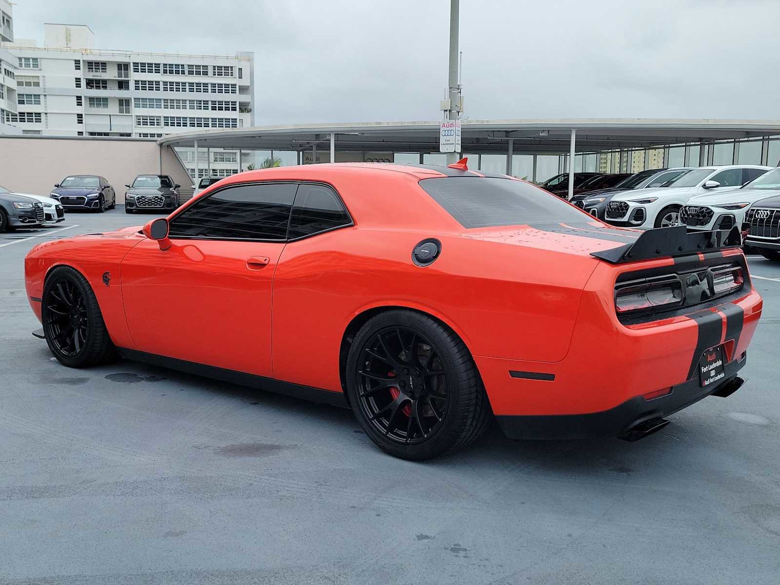 Used 2016 Dodge Challenger SRT Hellcat image 4