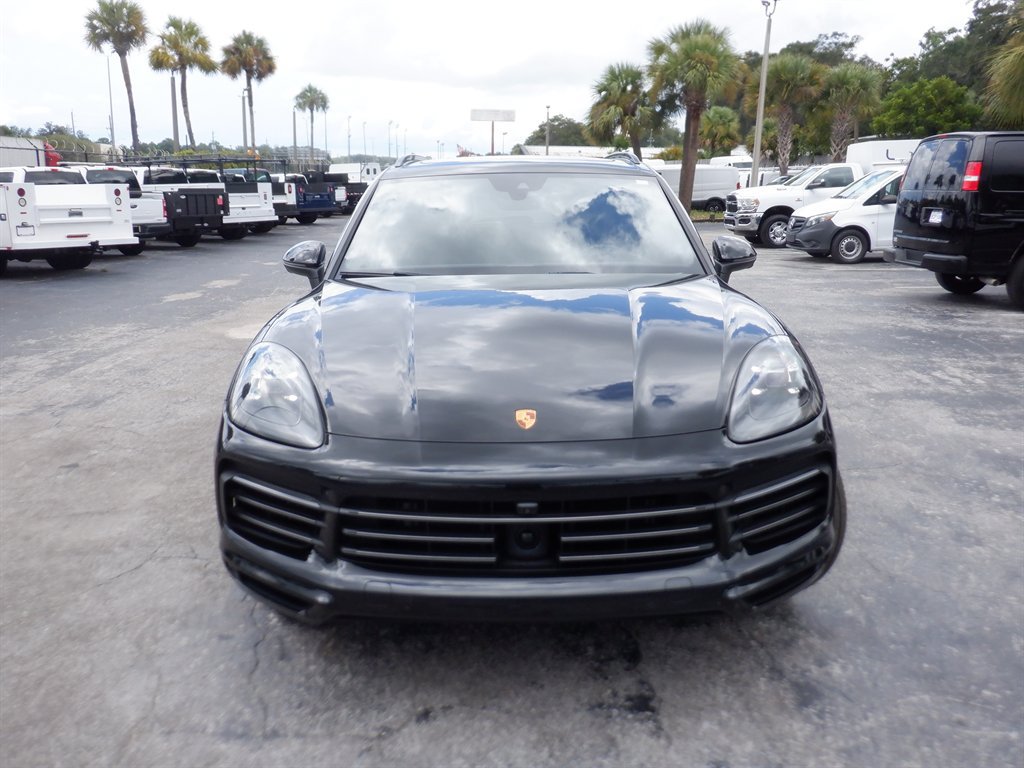 Used 2023 Porsche Cayenne Platinum Edition AWD/4WD image 32