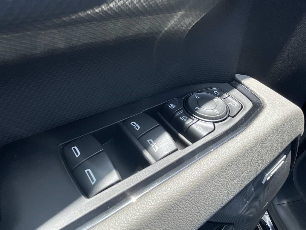 New 2026 Chevrolet Silverado 2500 ZR2 AWD/4WD image 16