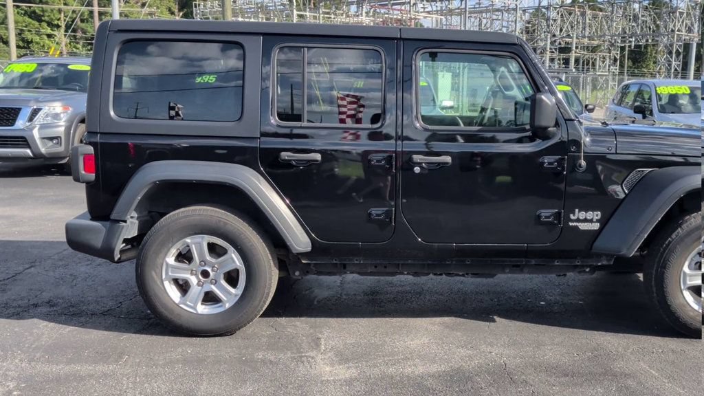 Used 2019 Jeep Wrangler Unlimited Sport S AWD/4WD image 9