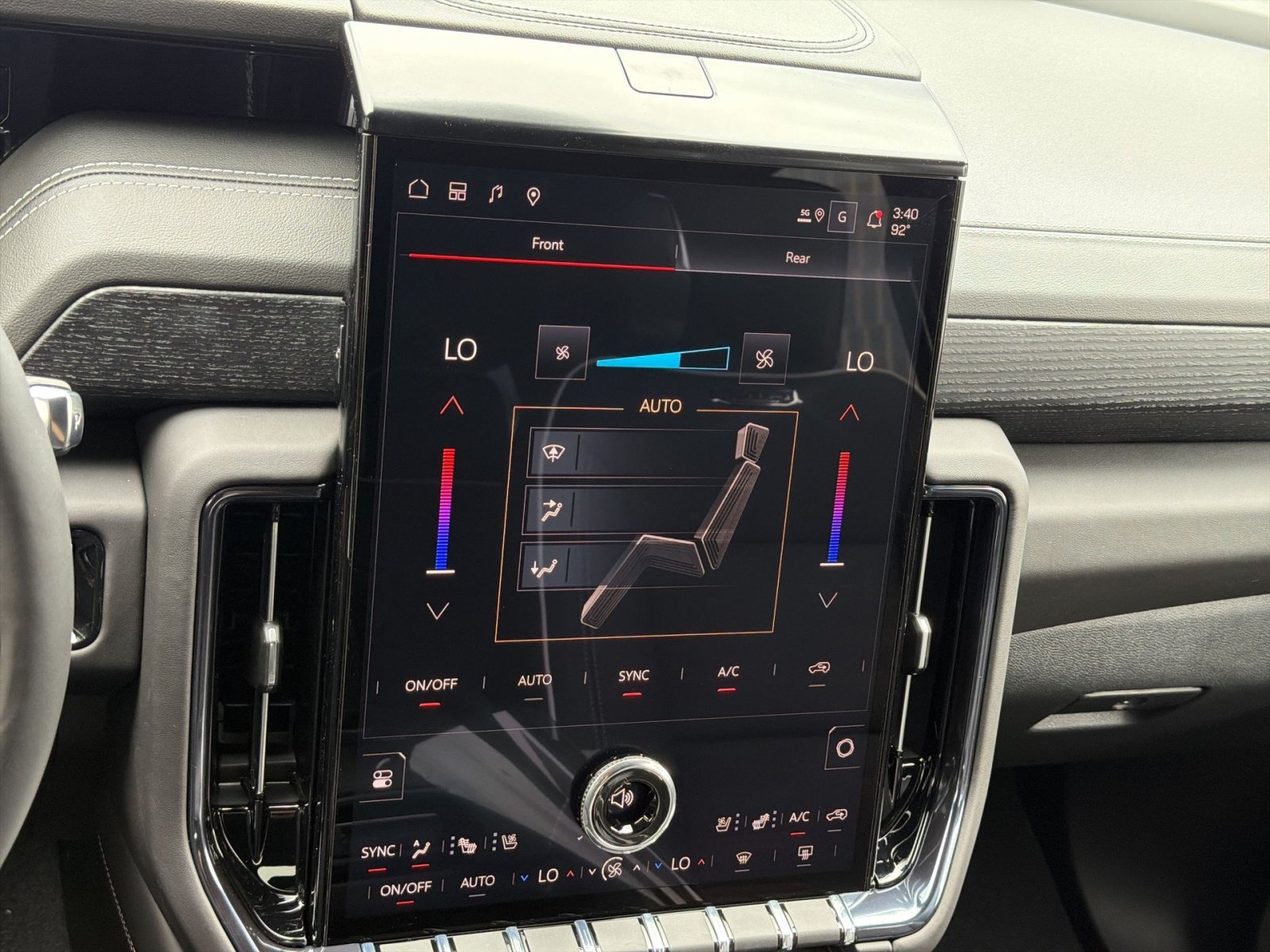 New 2026 GMC Yukon XL AT4 Ultimate AWD/4WD image 21