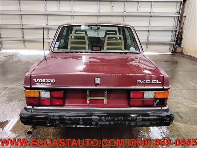 Used 1989 Volvo 240 DL RWD image 8