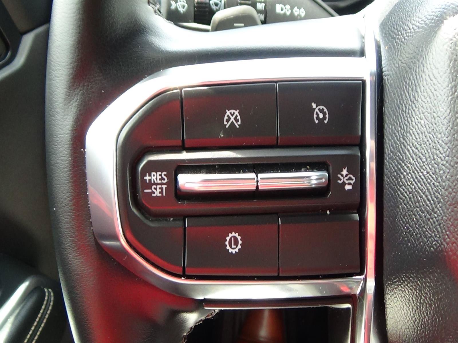 Used 2025 GMC Acadia Elevation FWD image 22