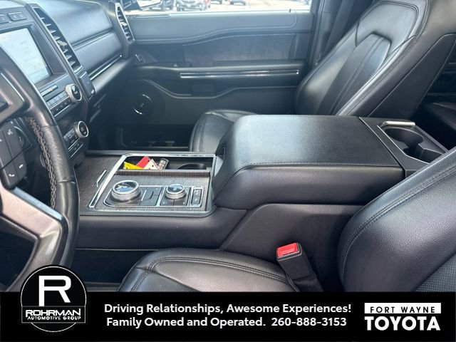 Used 2021 Ford Expedition Limited AWD/4WD image 7