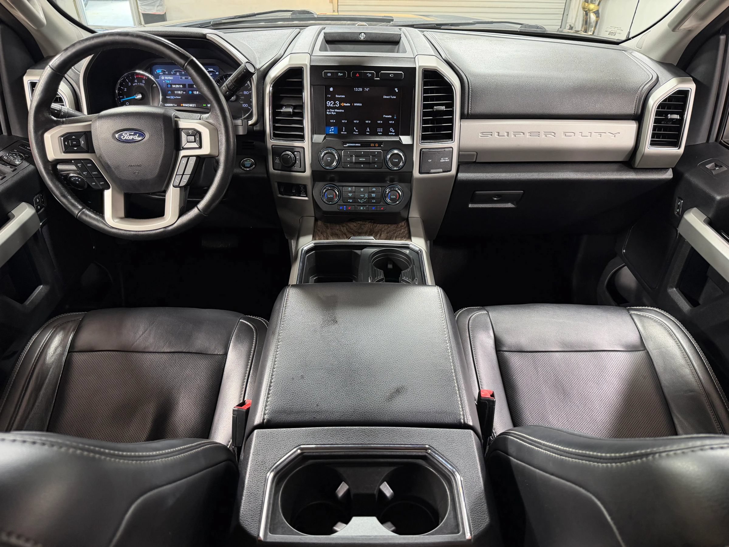Used 2019 Ford F350 Lariat w/ Lariat Ultimate Package AWD/4WD image 23