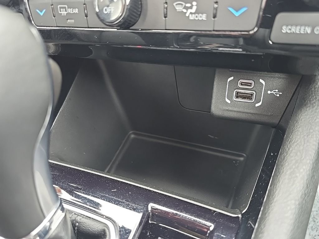 Certified 2025 Jeep Compass Limited w/ Elite Group image 34