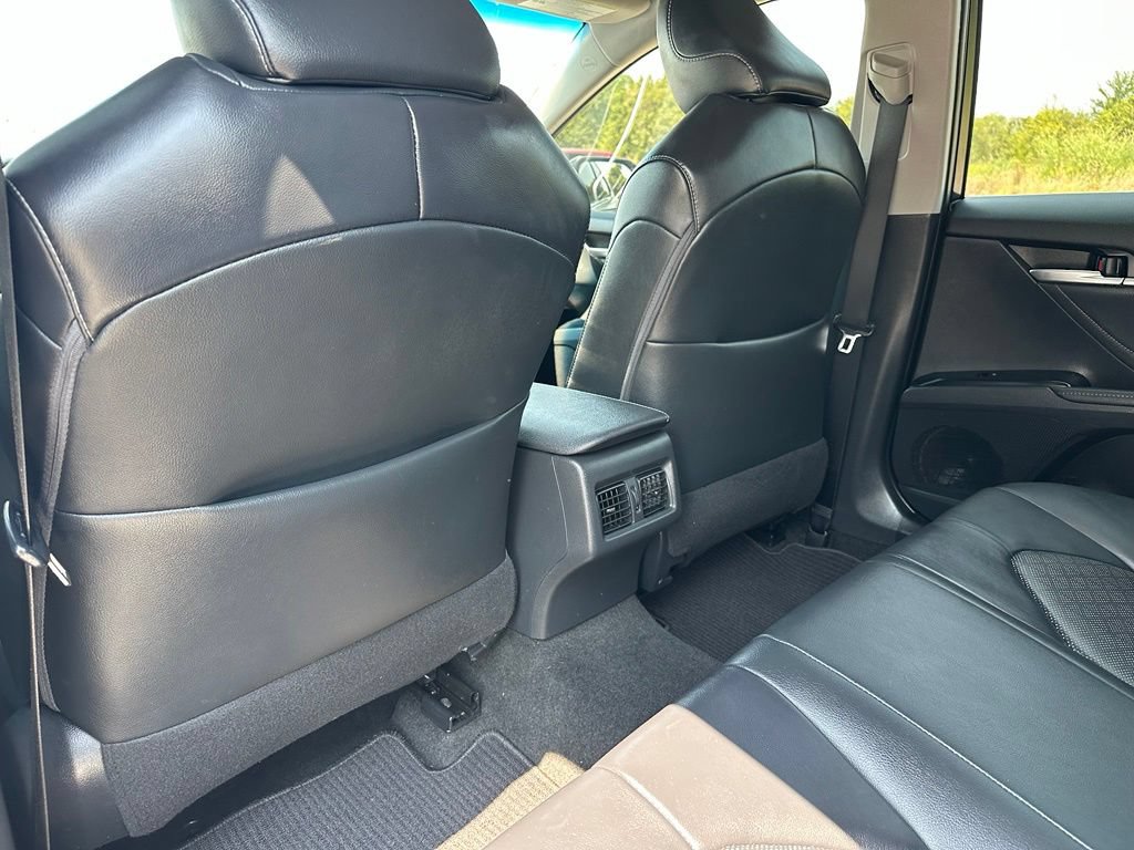 Used 2018 Toyota Camry XSE FWD image 22