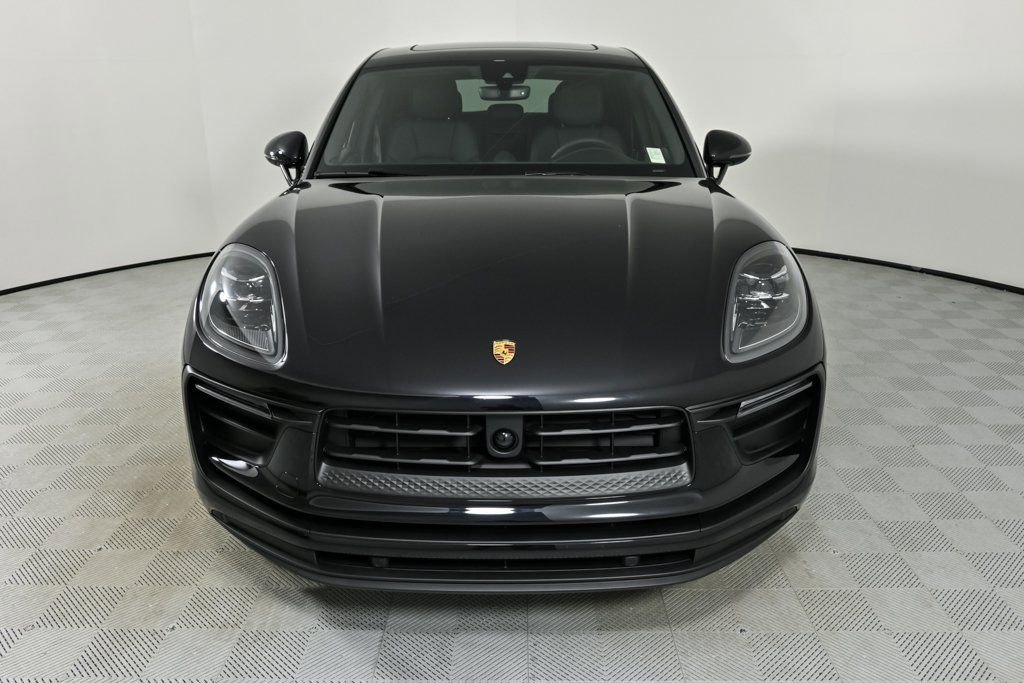 New 2026 Porsche Macan image 35