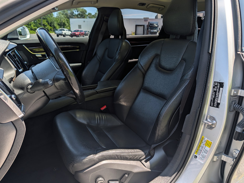 Used 2018 Volvo S90 T5 Momentum w/ Convenience Package AWD/4WD image 14