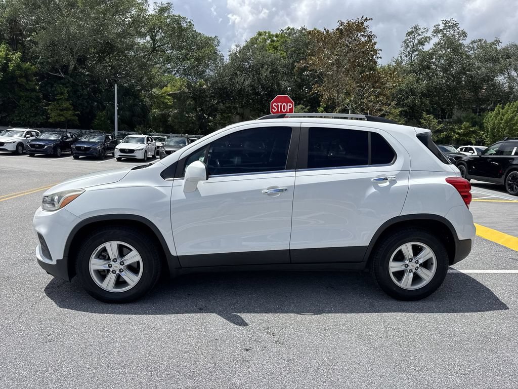 Used 2019 Chevrolet Trax LT w/ LT Convenience Package FWD image 11
